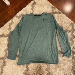 Nike Dri-fit long sleeve shirt